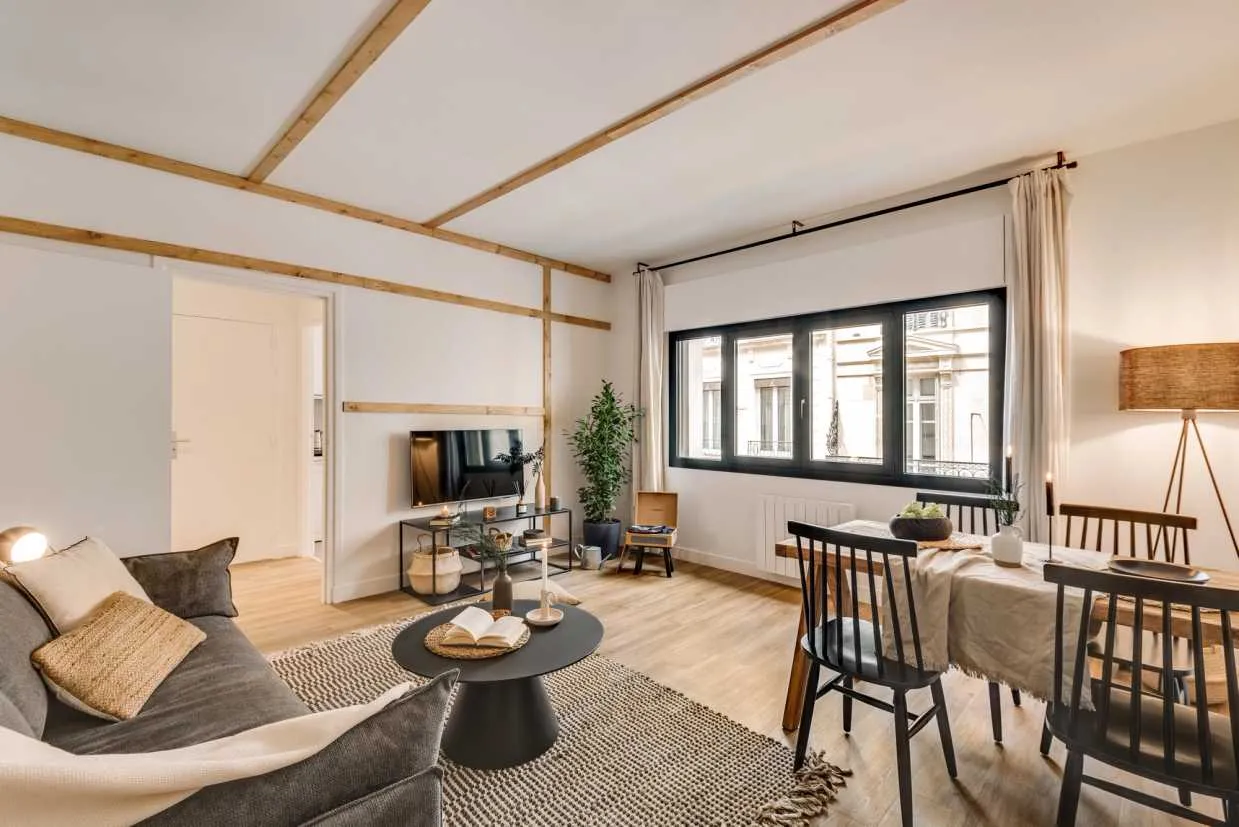 Elegant 46m2 Paris Flat With Premium Home Office & Ultra-fast Wifi For Remote Work #2