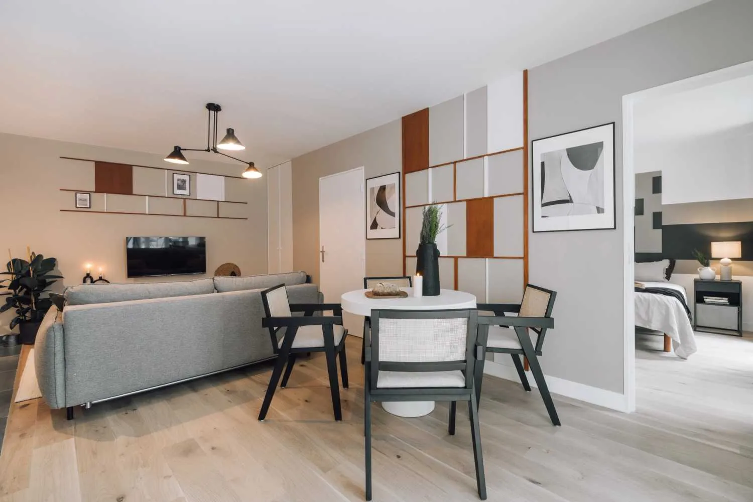 Spacious Paris Flat With Pro Workspace & Gigabit Internet For Digital Nomads #5