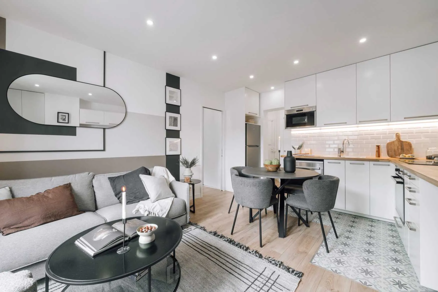 Stylish 46m2 Paris Flat With Ultra-fast Wifi, Pro Monitors & Ergonomic Workstation #2
