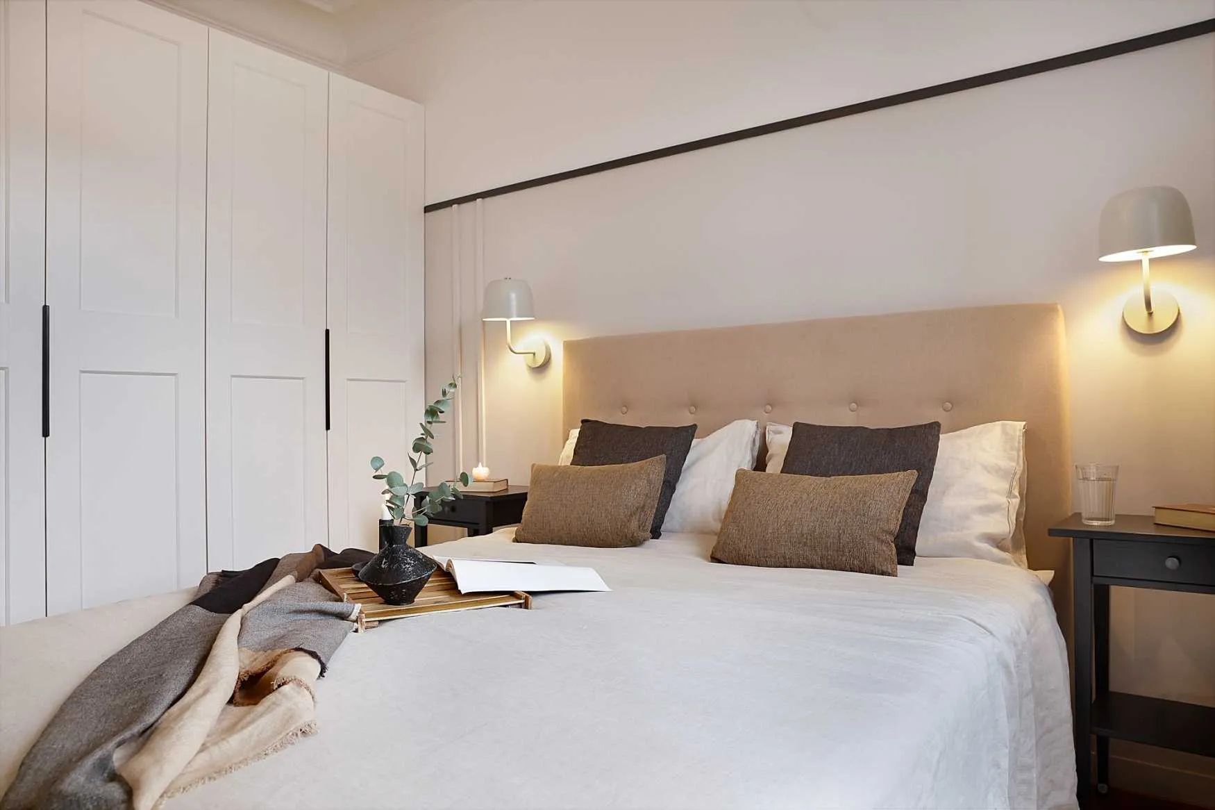 Charming 40m2 Paris Flat With Gigabit Internet, Pro Monitors & Full Kitchen For Digital Nomads #4
