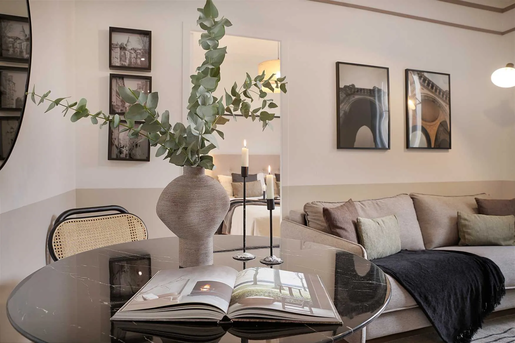 Charming 40m2 Paris Flat With Gigabit Internet, Pro Monitors & Full Kitchen For Digital Nomads #2