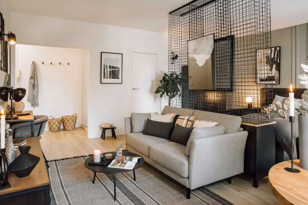 Impressive 52m2 Paris Studio With Gigabit Internet, Dual Monitors, & Outdoor Space #2