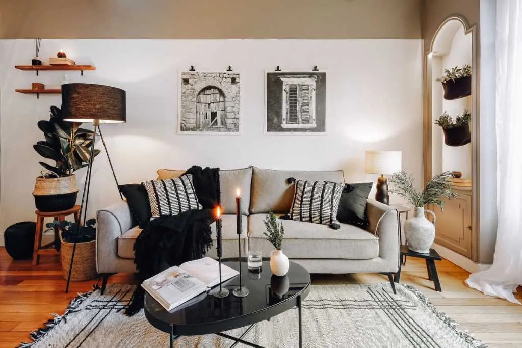 Paris Airy Designer Flat With Gigabit Internet & Pro Home Office Setup #3