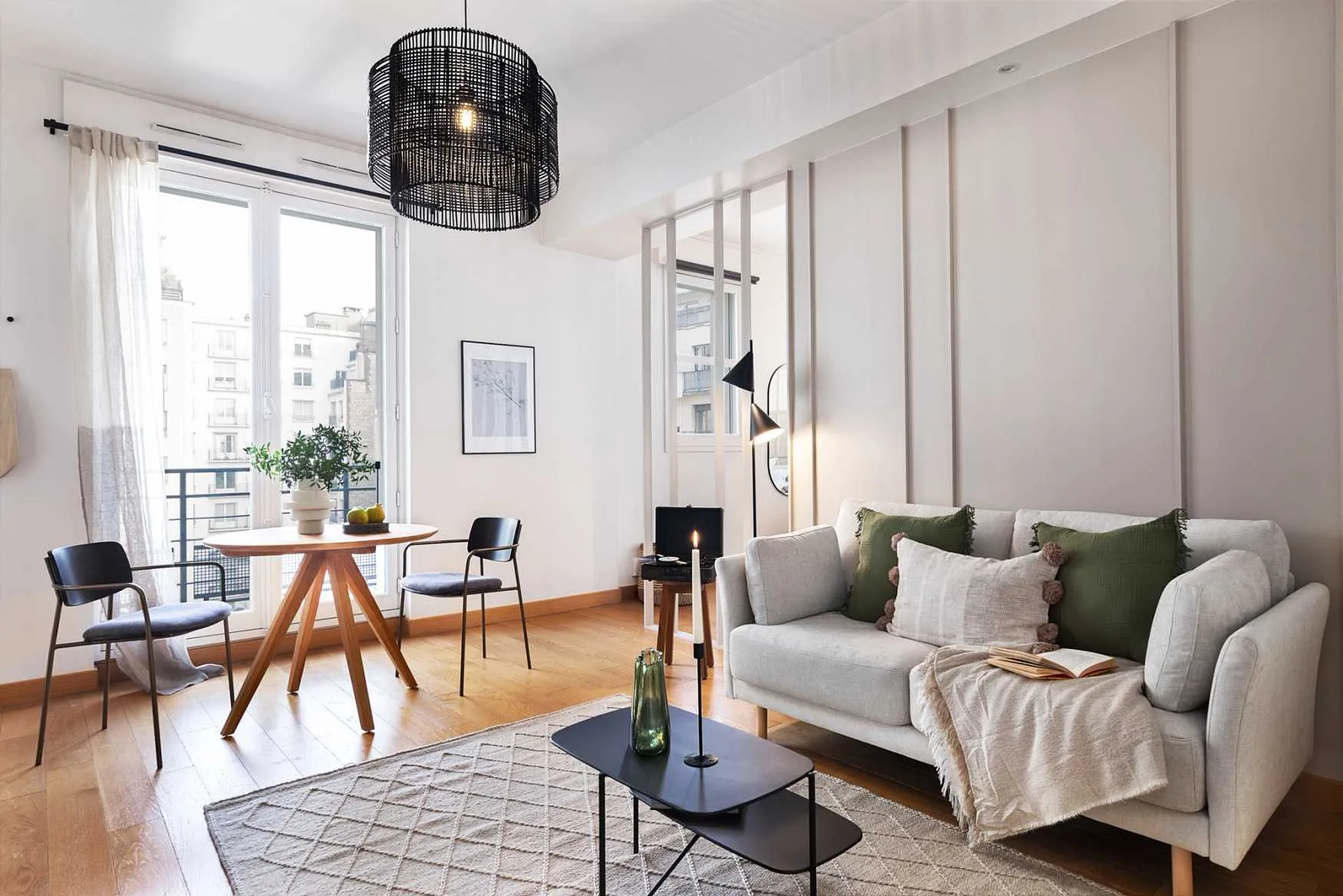 Modern Paris Studio With Pro Workspace & Gigabit Internet For Digital Nomads #5