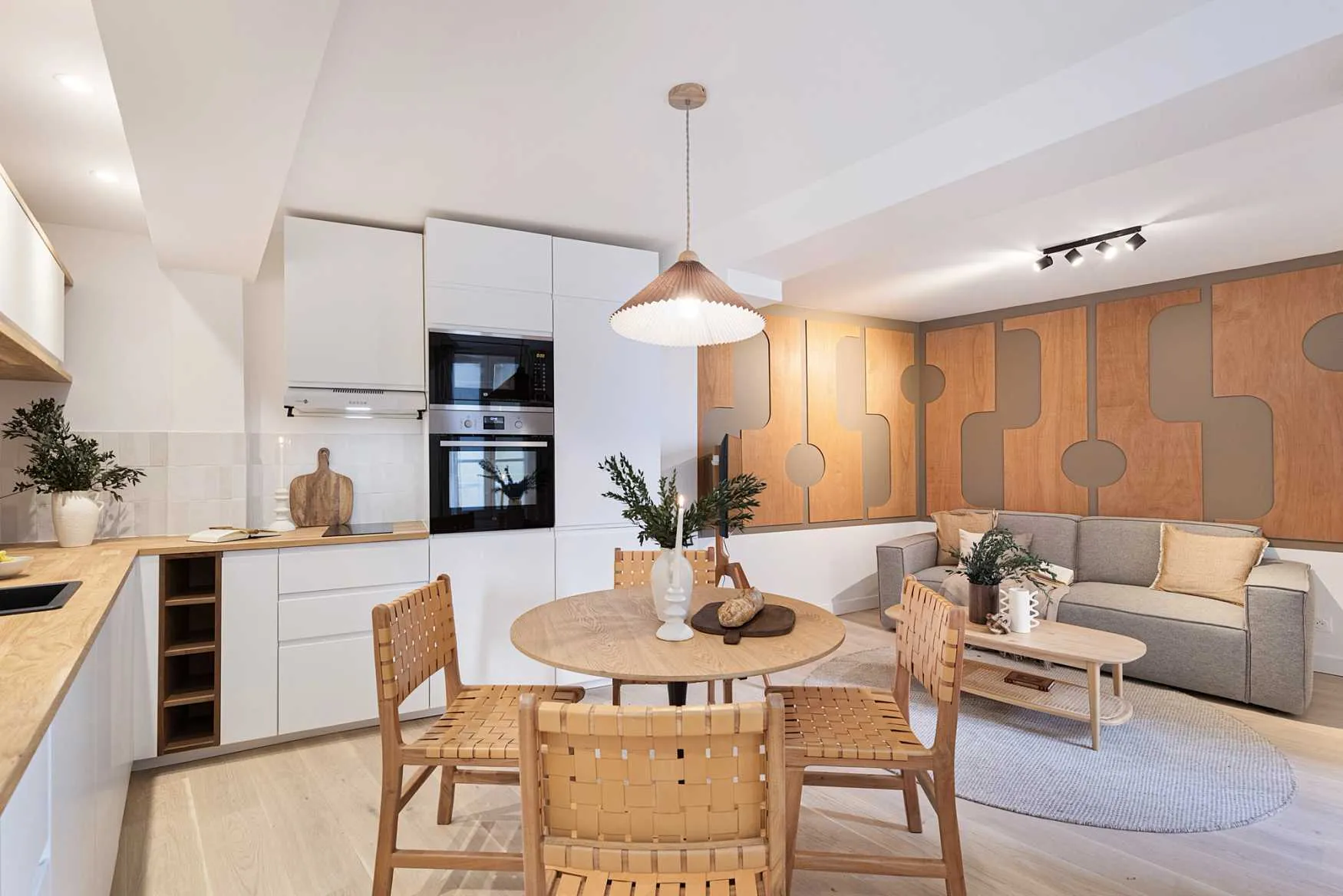 Designer Paris Flat With Ultra-fast Wifi & Studio-ready Workspace In The City Center