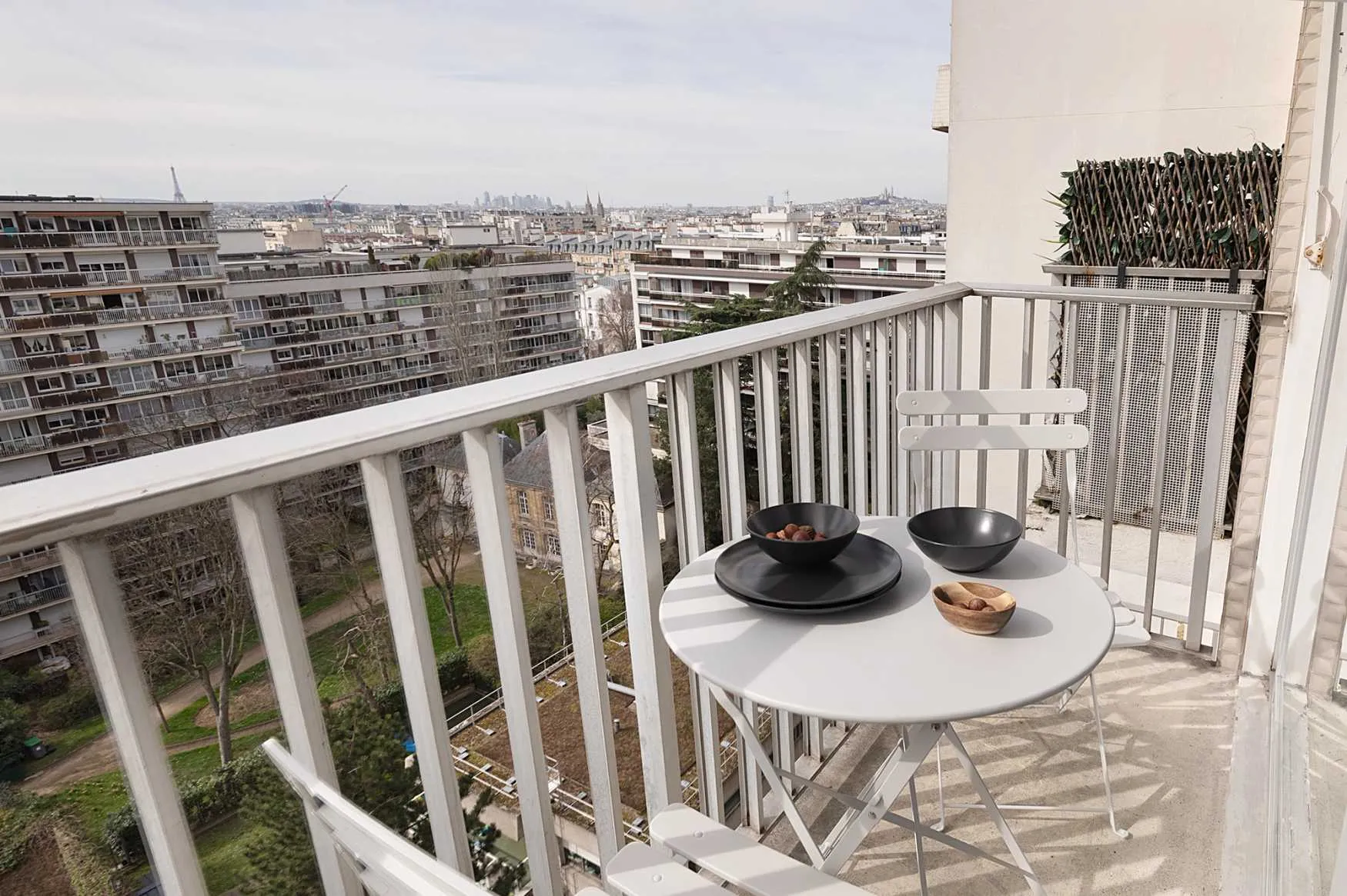 Chic Paris Flat With High-speed Fiber, Pro Workspace & Private Balcony For Remote Work #5