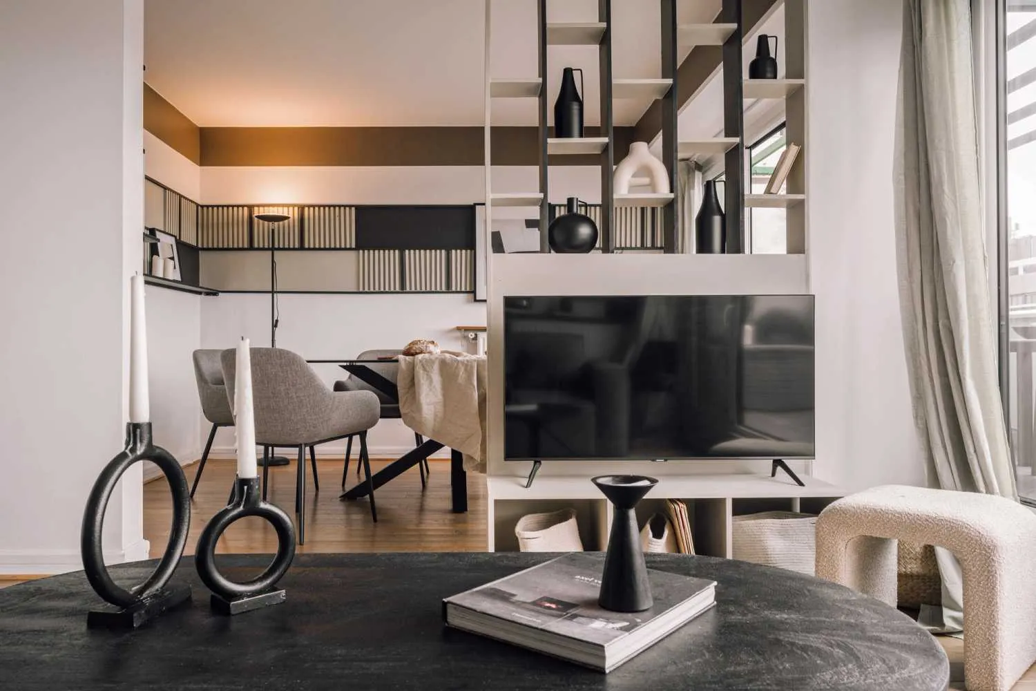 Spacious Paris Flat With Pro Workstation, Hd Video & Chef's Kitchen For Remote Professionals #5