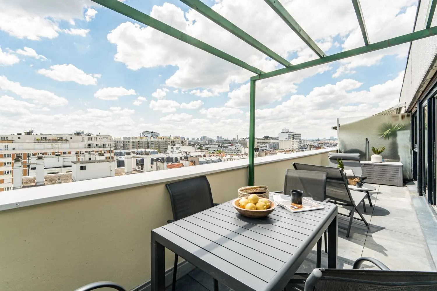 Spacious Paris Flat With Pro Workstation, Hd Video & Chef's Kitchen For Remote Professionals #2