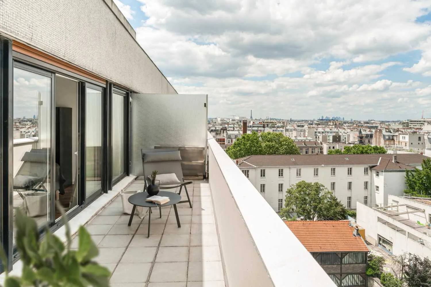 Spacious Paris Flat With Pro Workstation, Hd Video & Chef's Kitchen For Remote Professionals #4