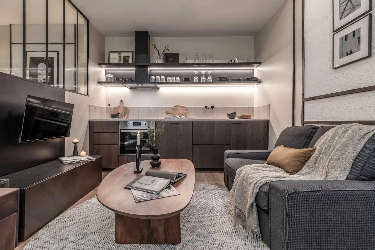 Upscale 33m2 Parisian Studio With Gigabit Internet & Pro Streaming Setup For Digital Nomads #4