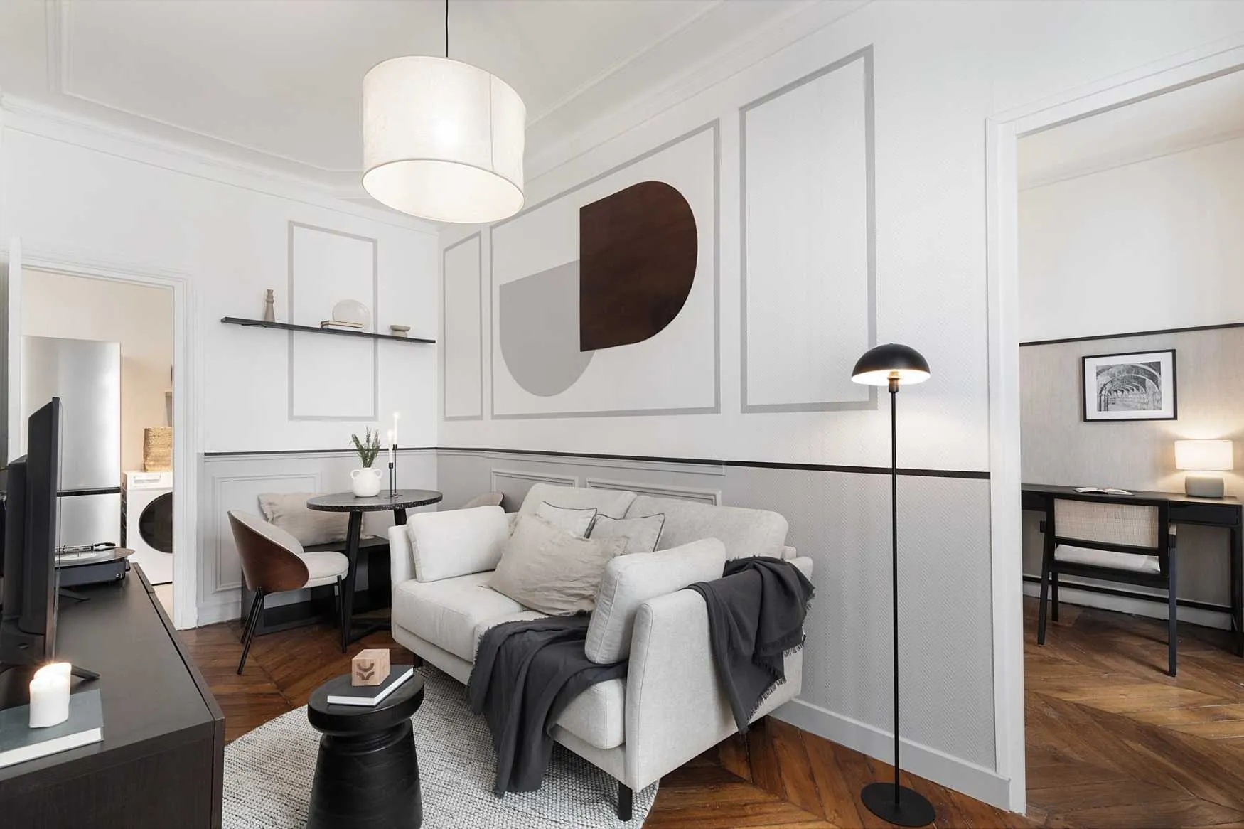 Charming Paris Flat With High-speed Fiber & Pro Home Office Setup For Digital Nomads #2