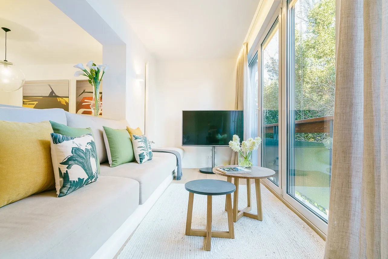 Expansive Madrid Penthouse With Dedicated Home Office & Panoramic City Views #5