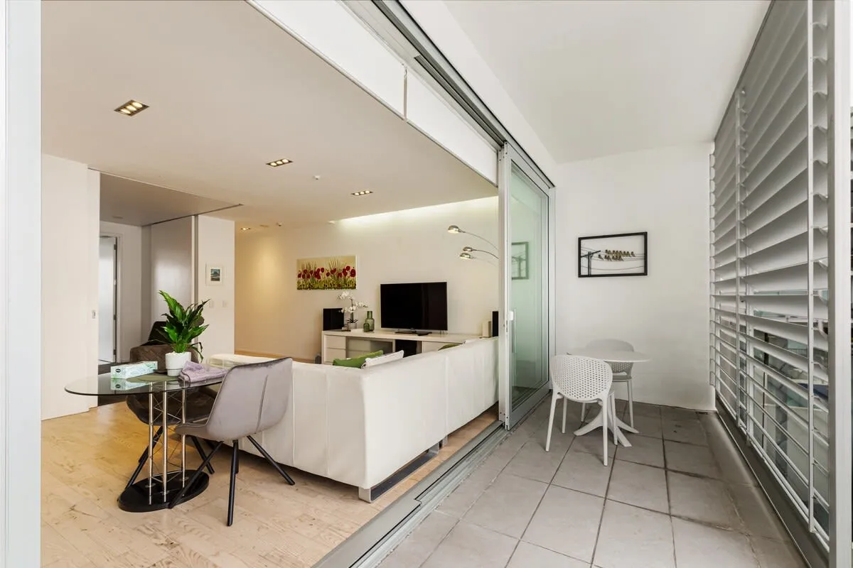 Charming Luxurious 2br Freemans Bay Flat -- Remote Work-ready Home Office & Fast Wifi #3