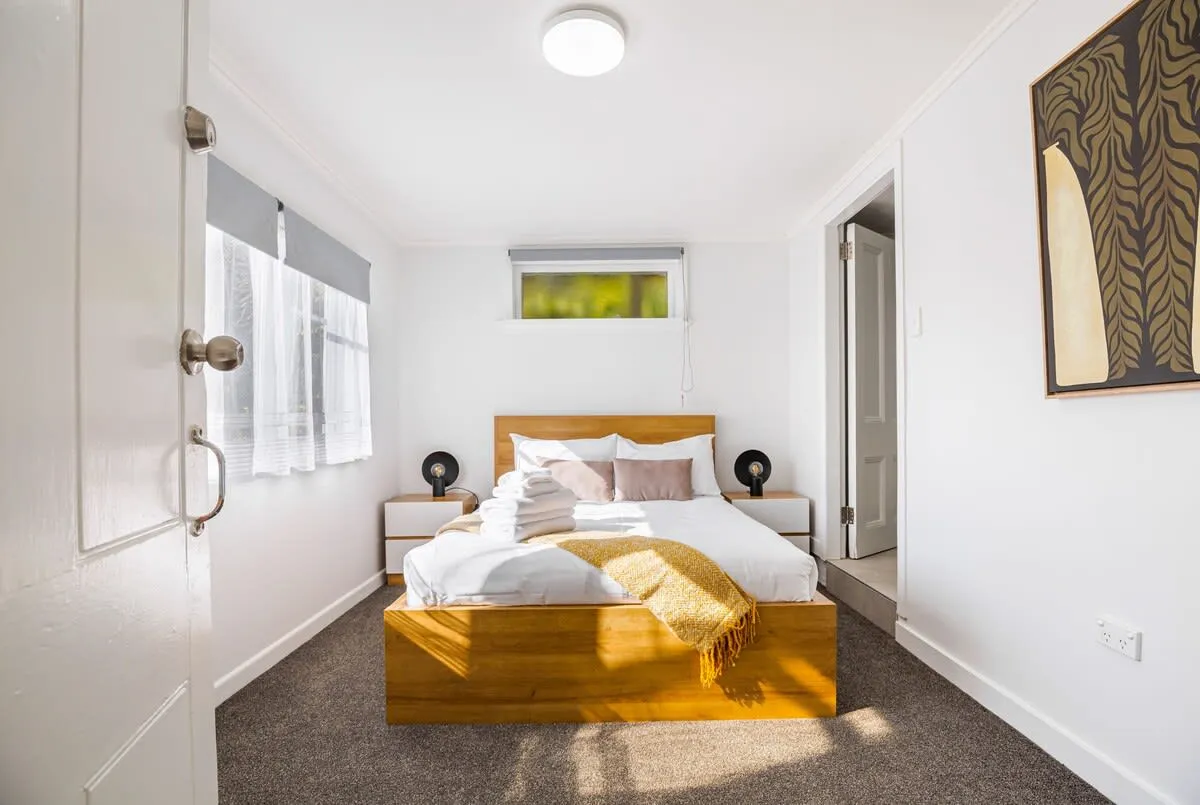 Chic 3br Grey Lynn Flat With Dedicated Home-office & Efficient Layout, Auckland #4