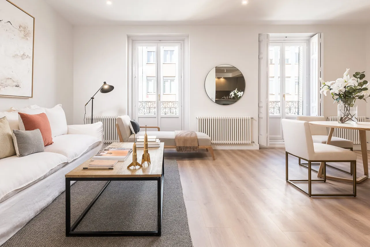 Upscale Madrid Penthouse With Expansive Workspaces And Panoramic City Views #3