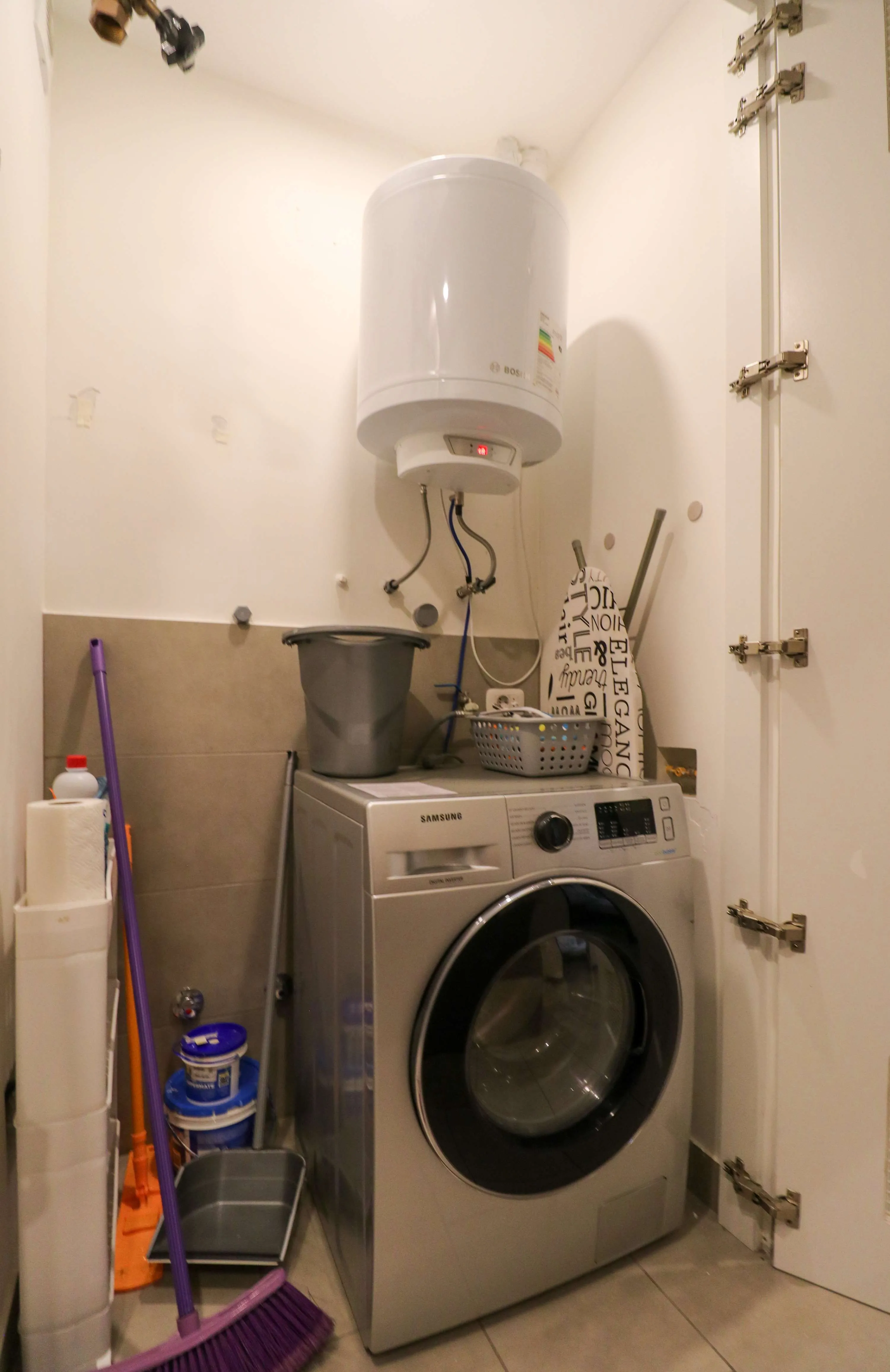 Artsy 1BR w/Balcony near Financial District #4
