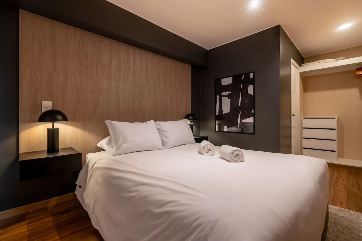Breezy 2BR Steps from Kennedy Park #2
