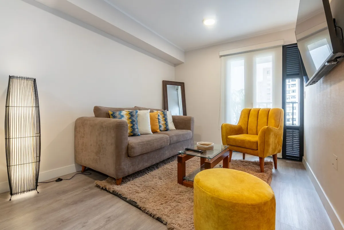 Bright 1BR near Larcomar w/ Pool and Gym