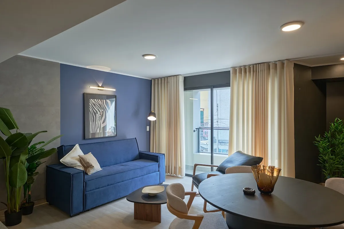 Chic 2BR Retreat steps from the Malecón