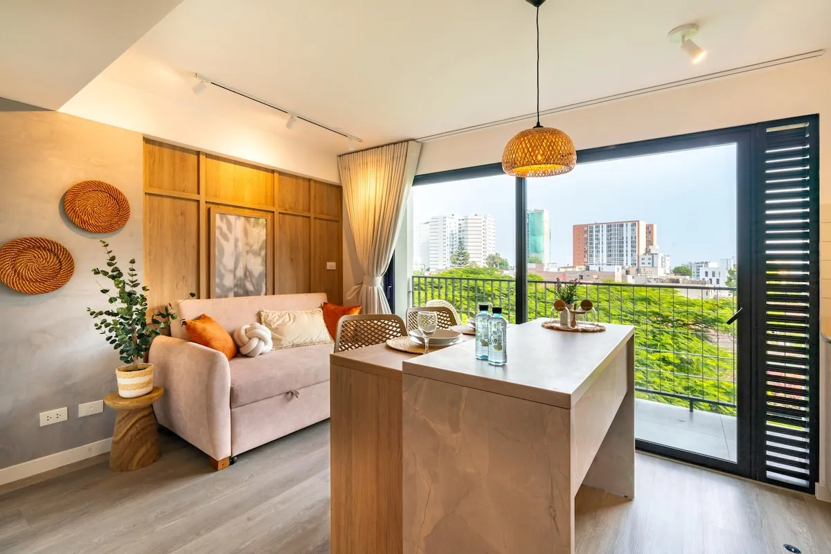 Alluring 1BR w/ Balcony in Barranco