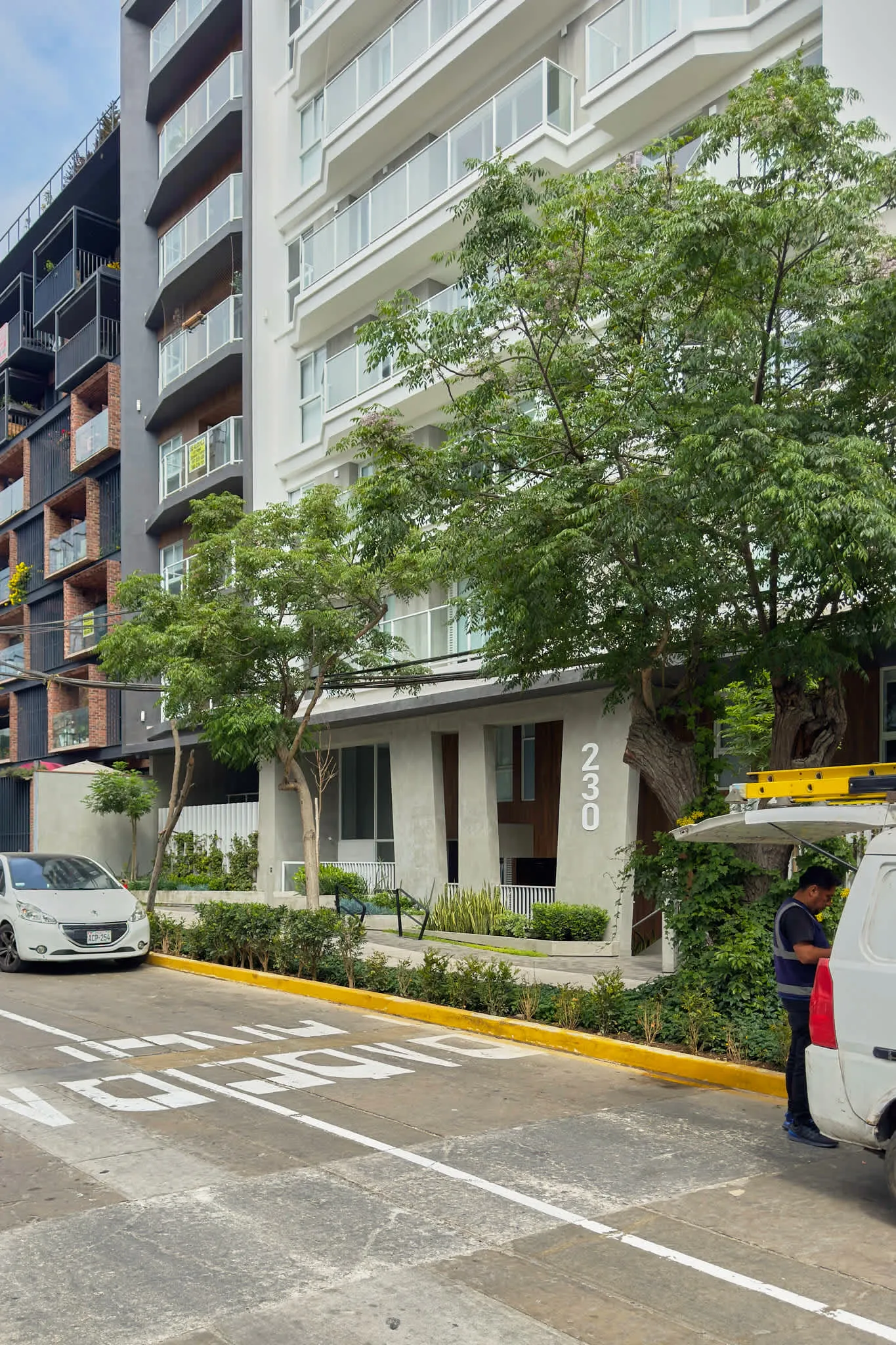 Awesome 2BR w/ Balcony steps from Malecon #4