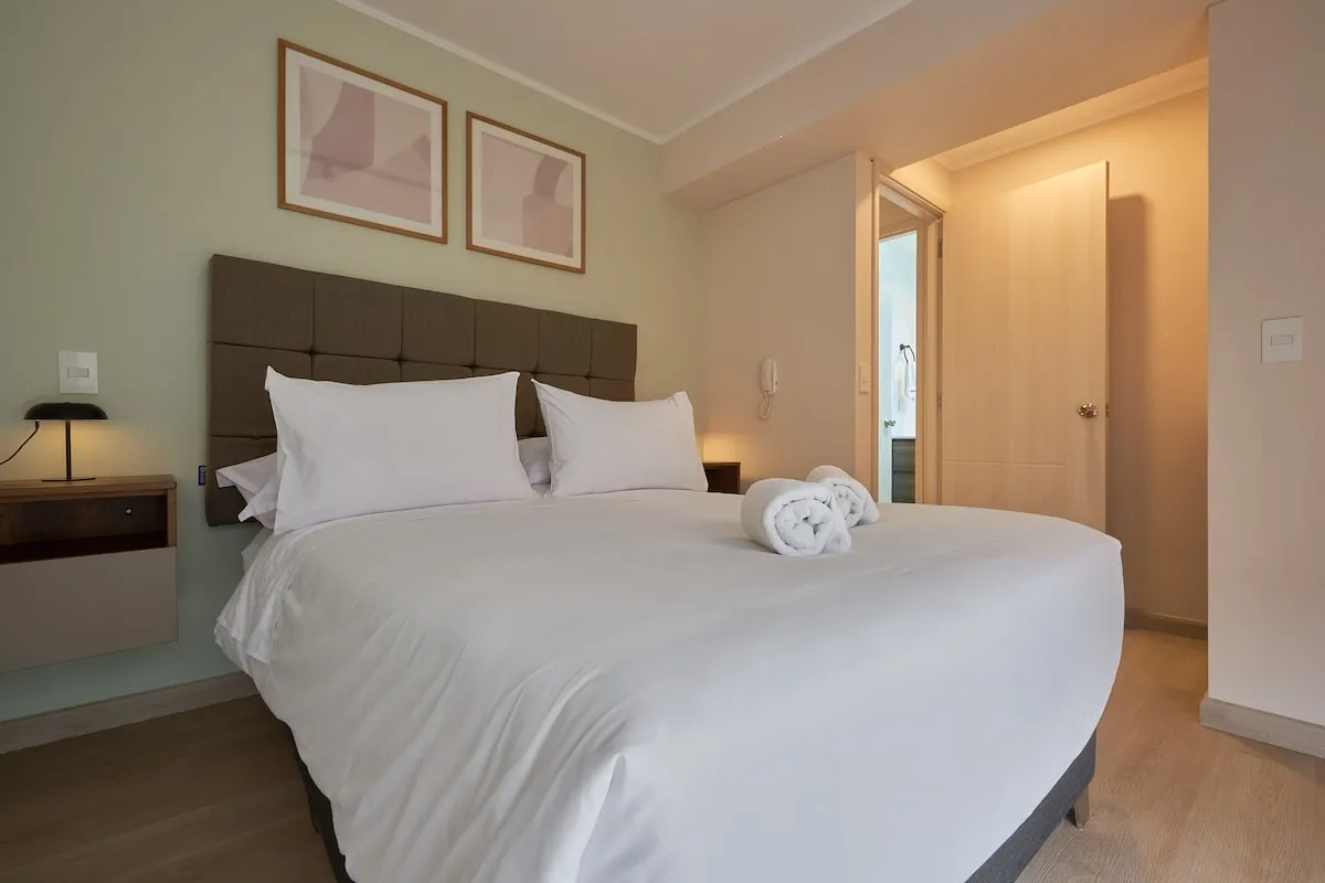 Dreamy 2BR w/ balcony near Kennedy Park #2