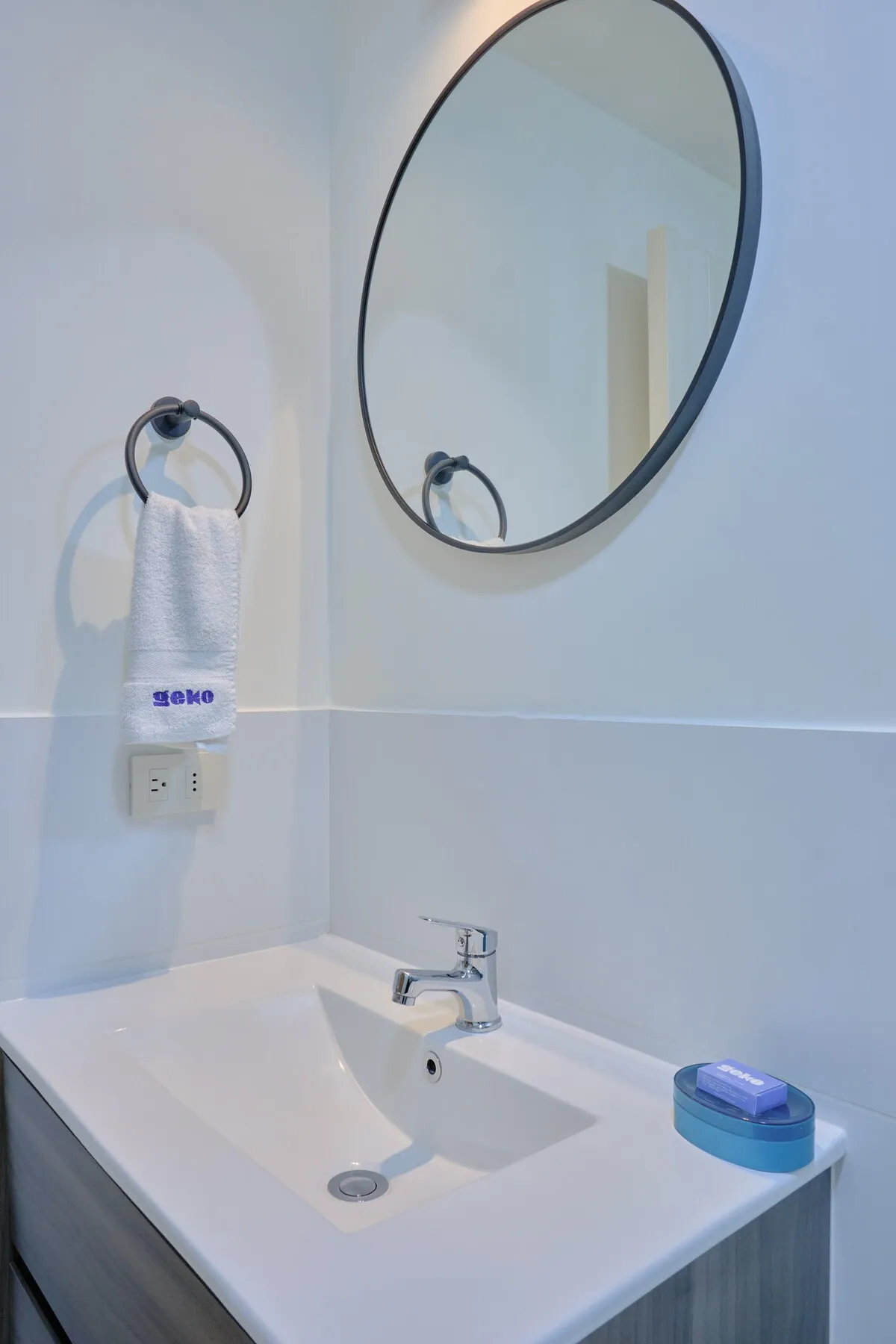 Dreamy 2BR w/ balcony near Kennedy Park #3