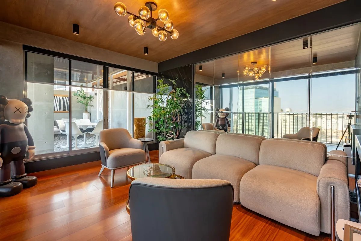 Elegant Duplex 2BR w/ Terrace in Miraflores