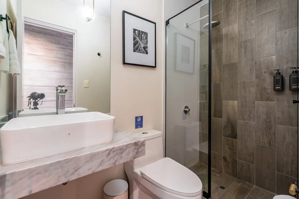 Elegant Duplex 2BR w/ Terrace in Miraflores #4