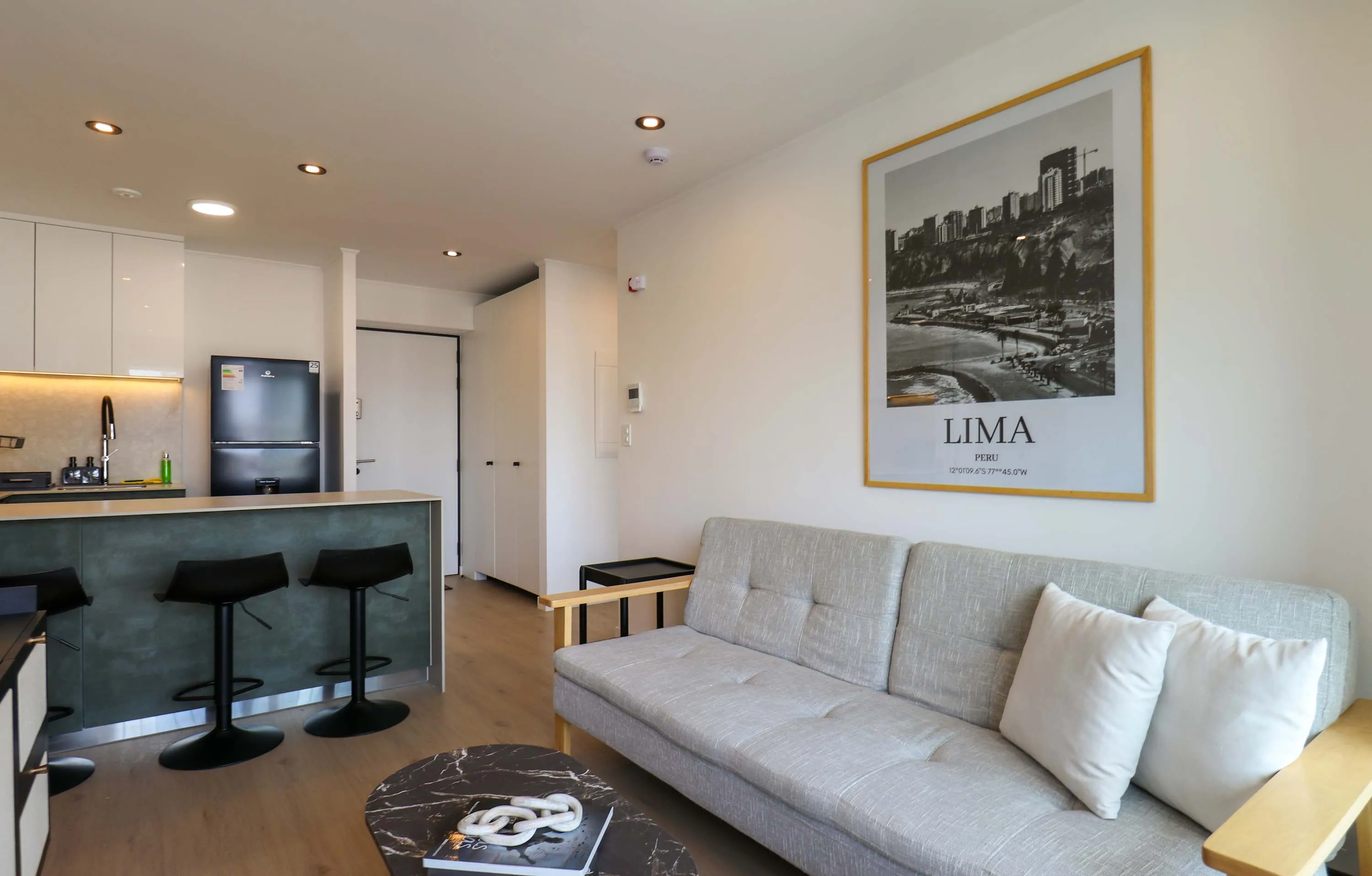 Fantastic 2BR w/ Pool near the Costa Verde #2