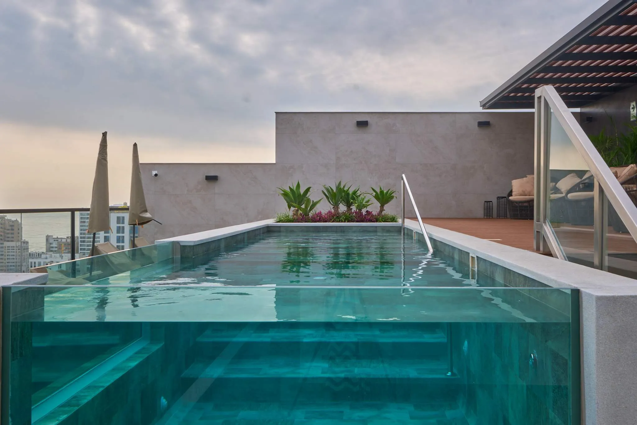 Impressive 3BR w/AC & Balcony in Miraflores #3