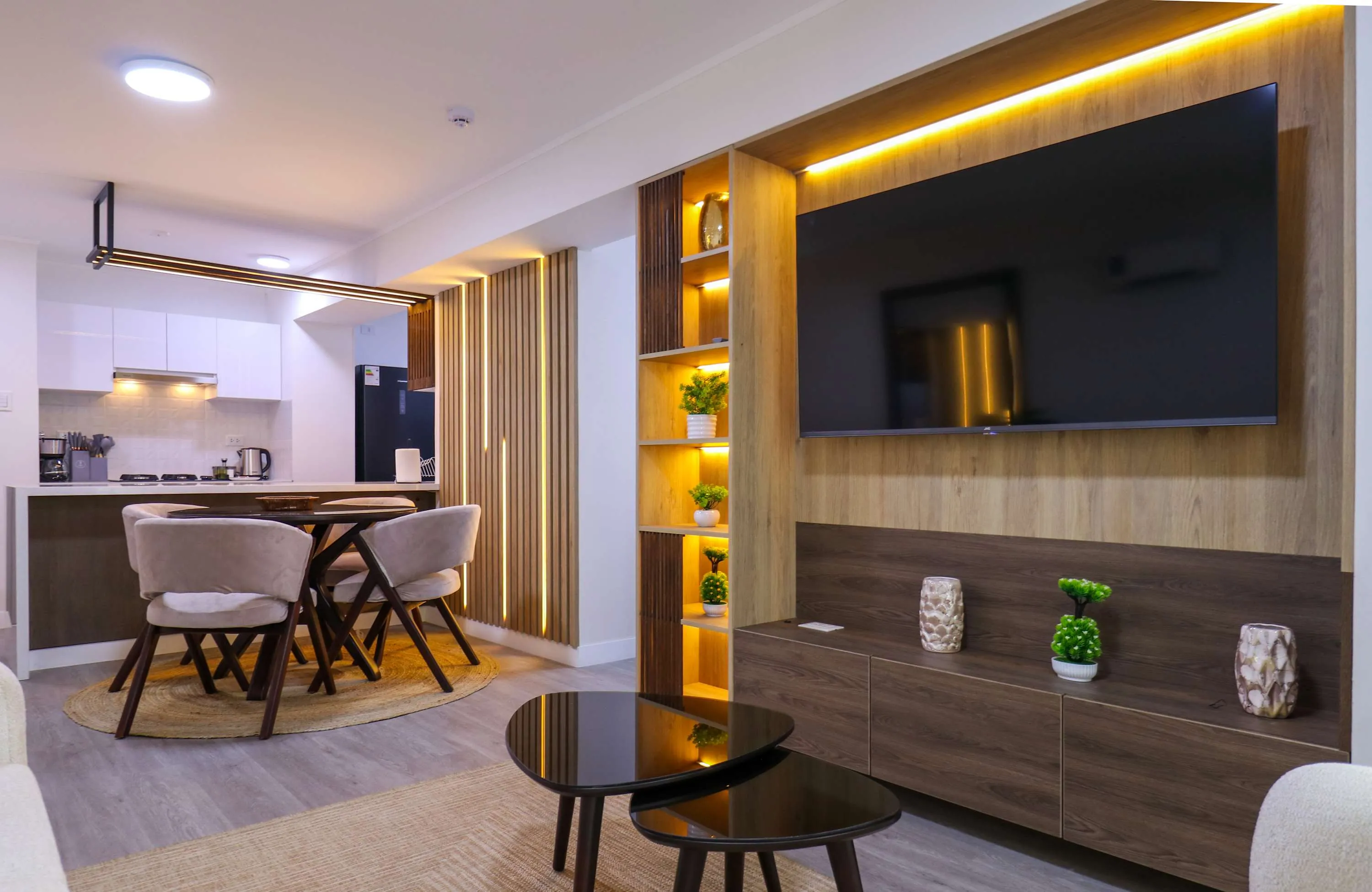 Impressive 3BR w/AC & Balcony in Miraflores #2