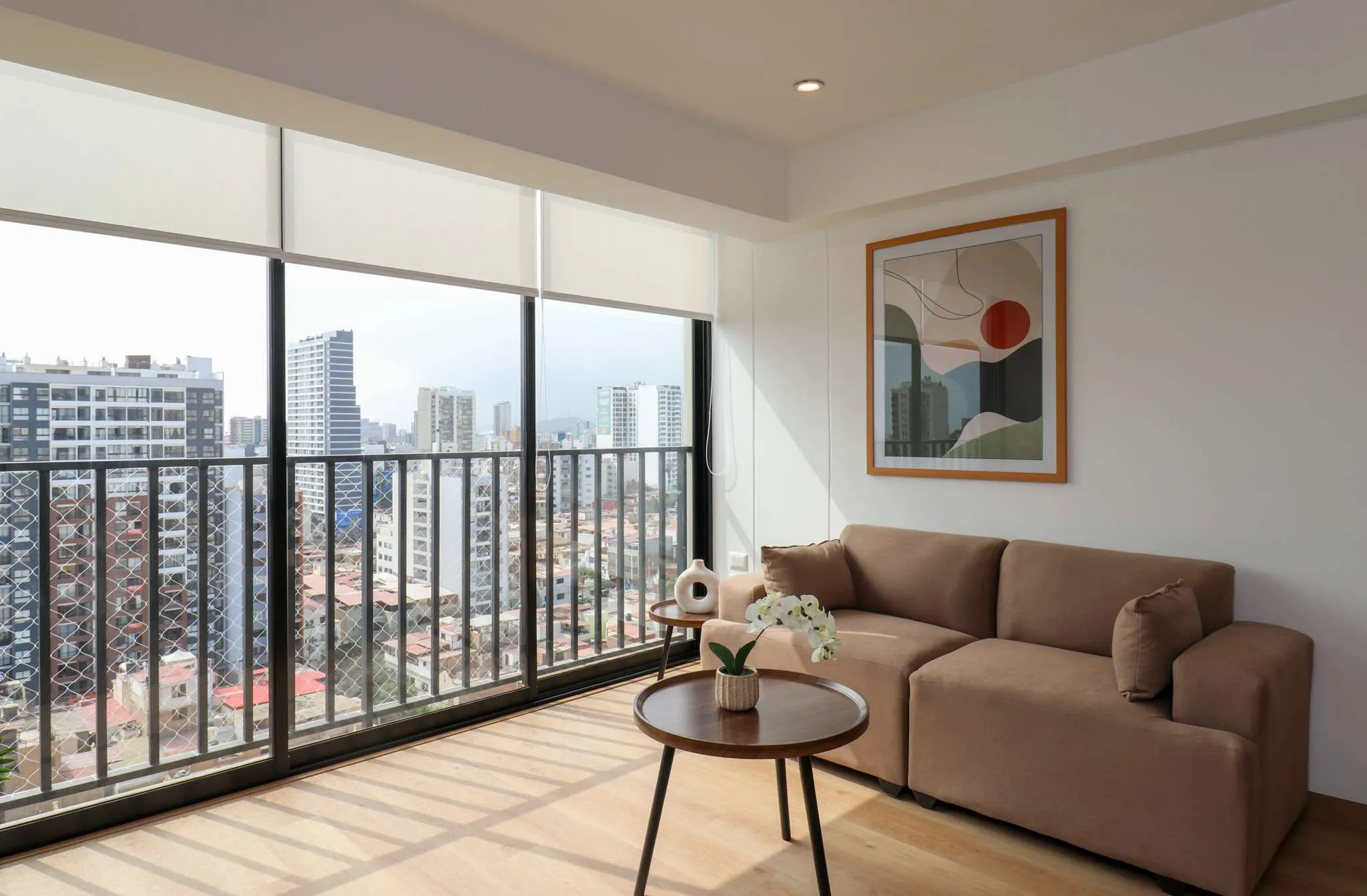 Trendy Lima Flat W/terrace Workspace - Roomy 1br In Jesus Maria