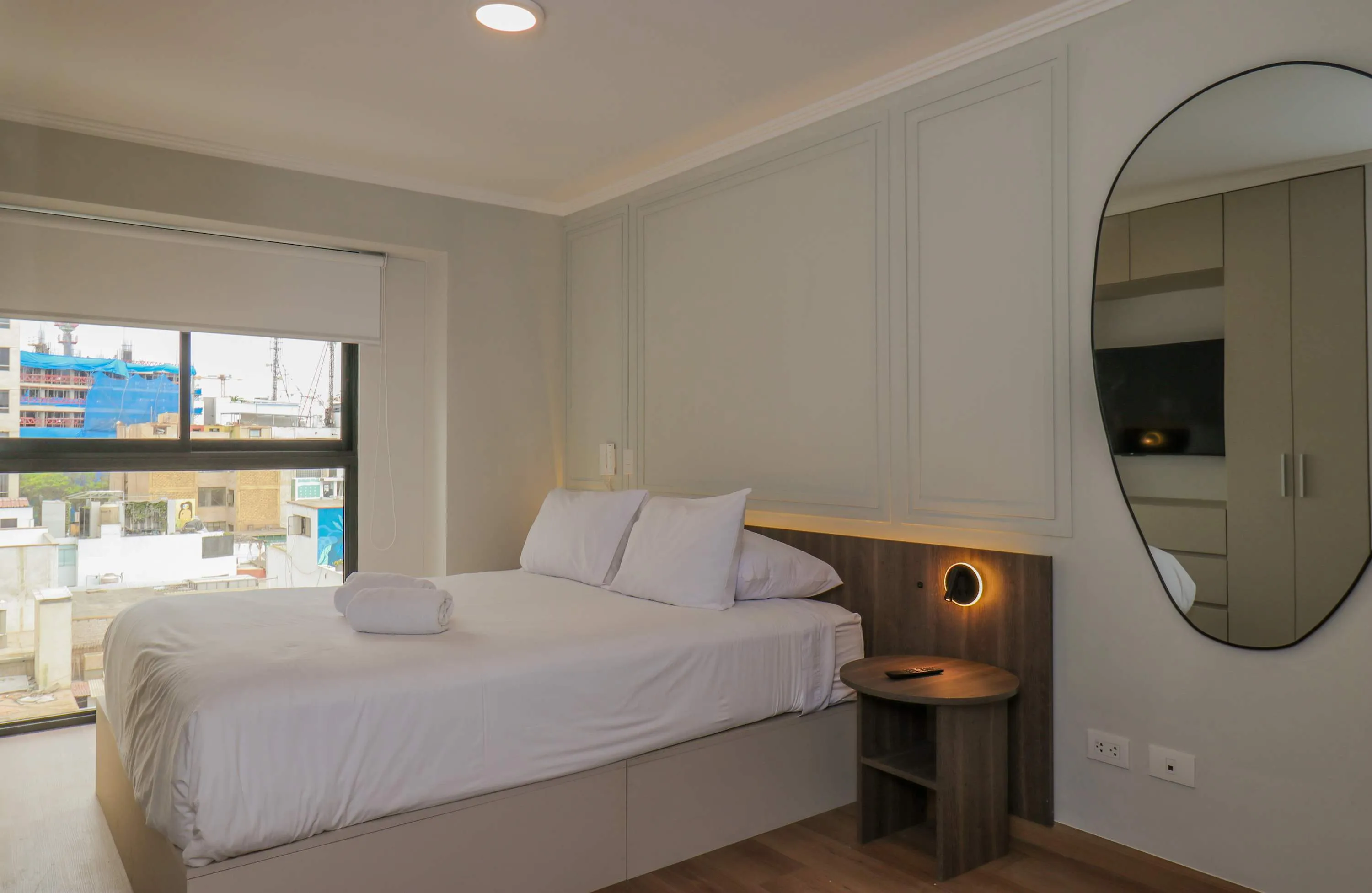 Royal 3BR w/Parking & Balcony near Larcomar #3