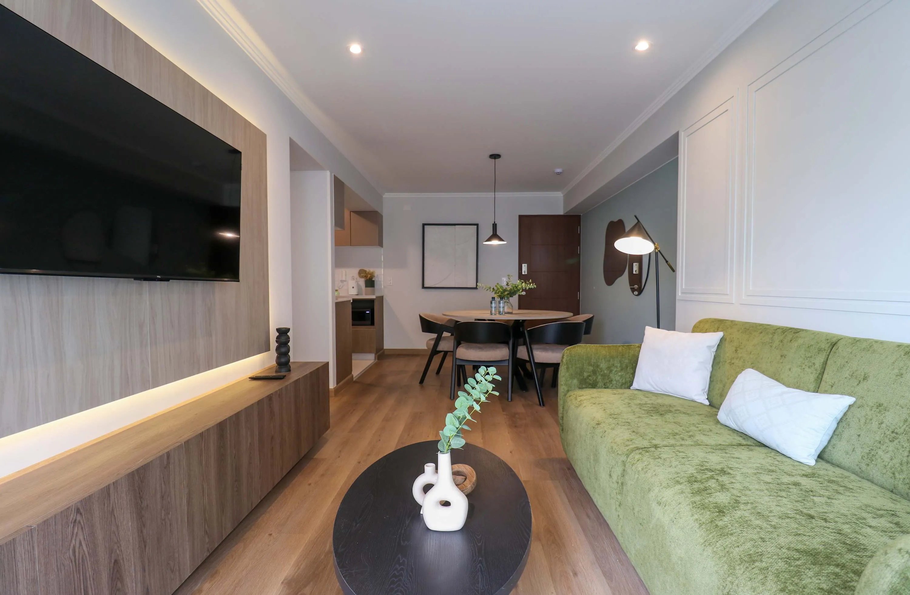 Royal 3BR w/Parking & Balcony near Larcomar