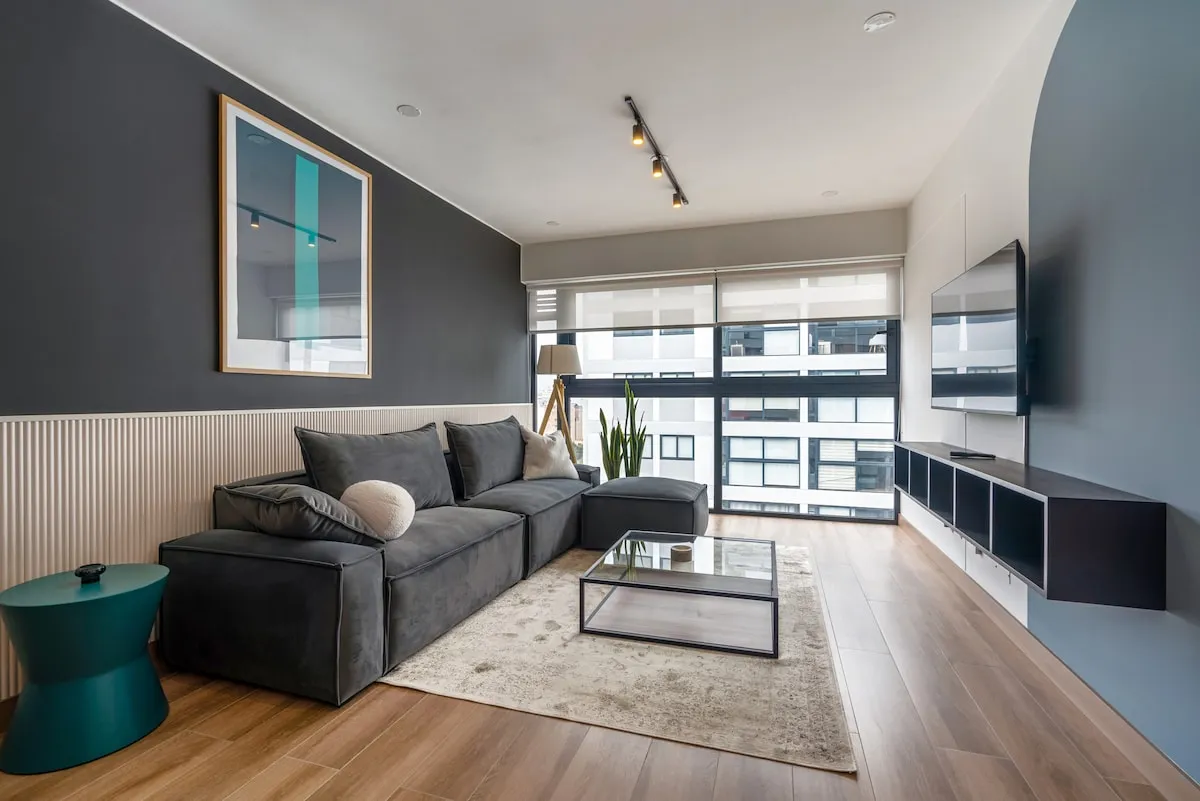 Sophisticated 2BR Flat w/Pool in Miraflores