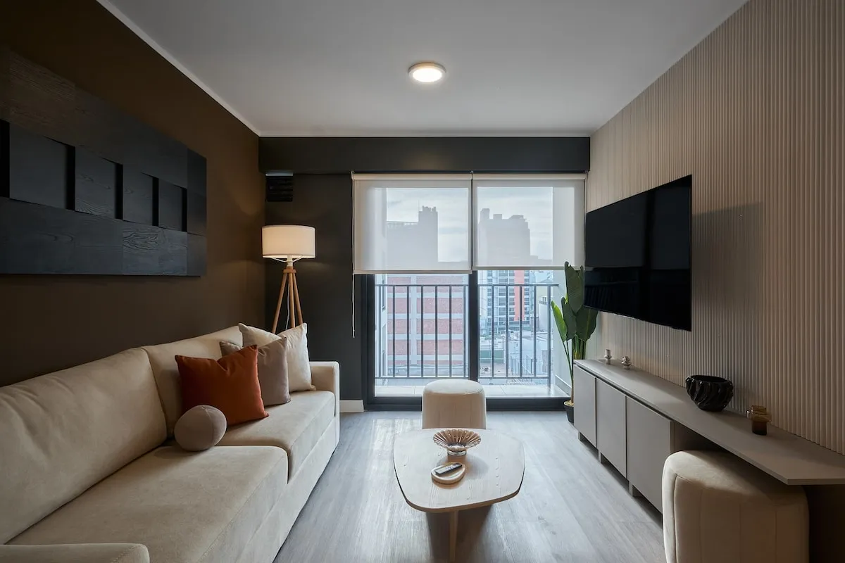 Sublime 2BR w/Balcony in Miraflores