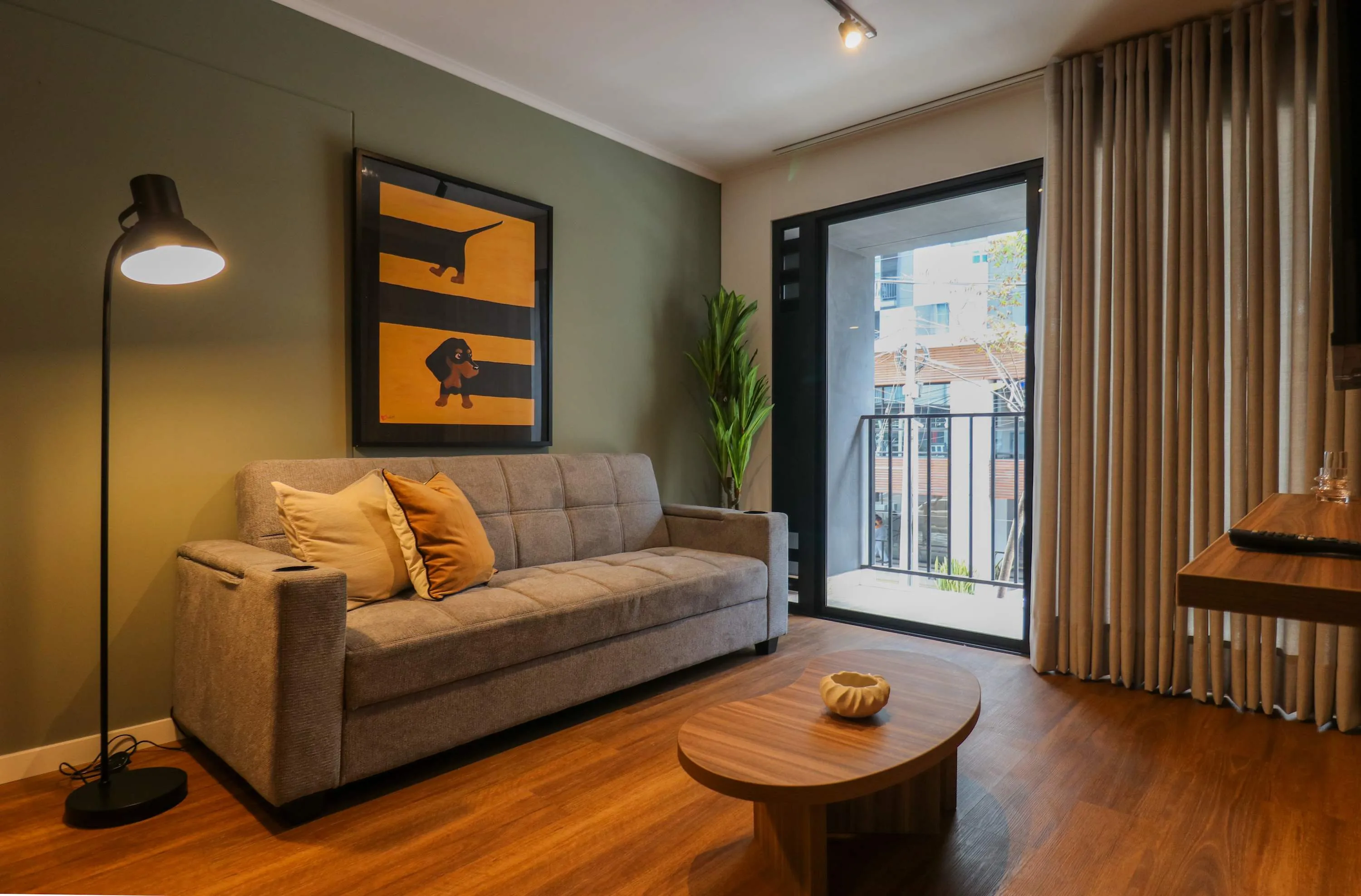 Voguish 2BR w/ Balcony near the Costa Verde