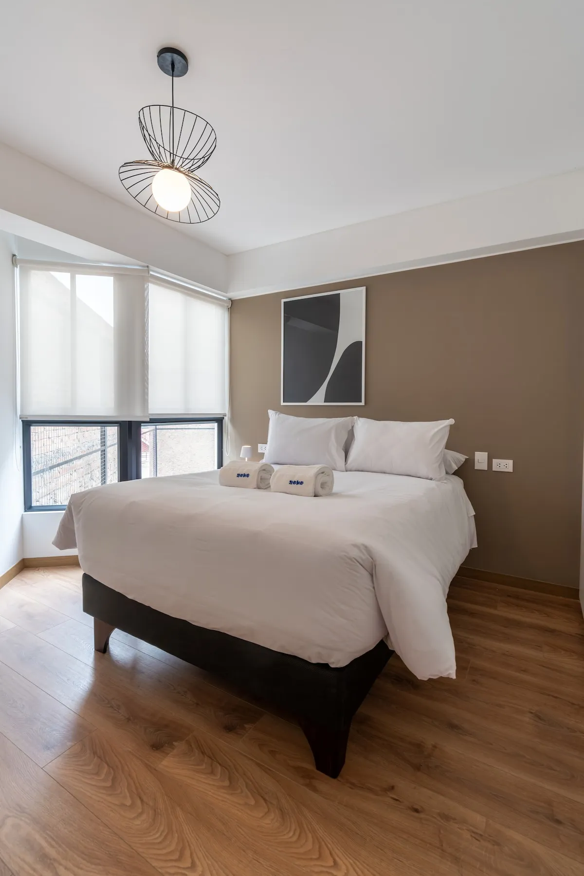 Modern 3BR w/Balcony in Center of Miraflores #2