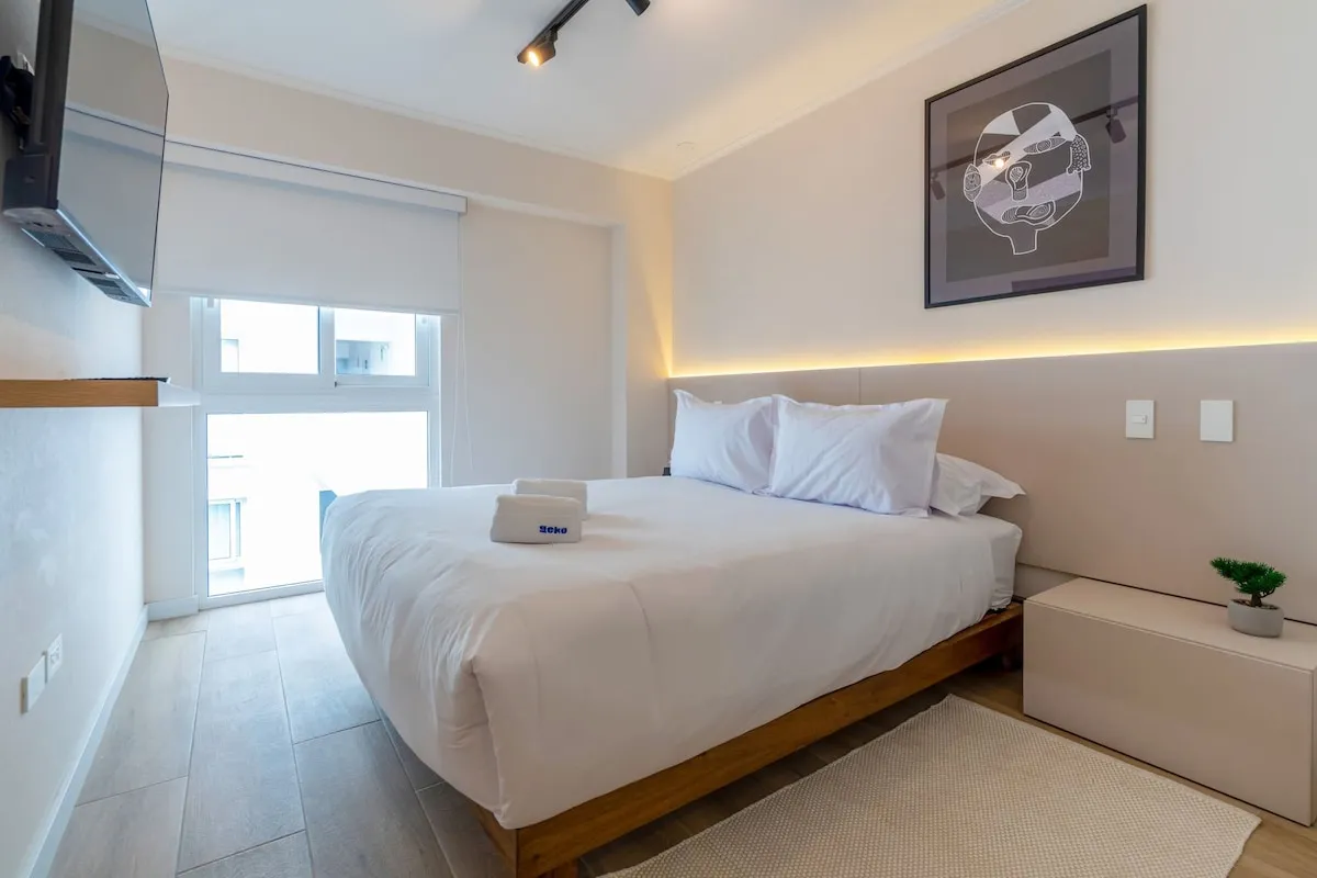 Wfh-ready Flat In Barranco: Sleek Roomy 1br With Balcony, Lima