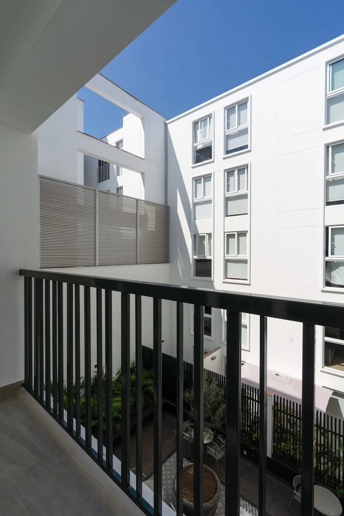 Wfh-ready Flat In Barranco: Sleek Roomy 1br With Balcony, Lima #5