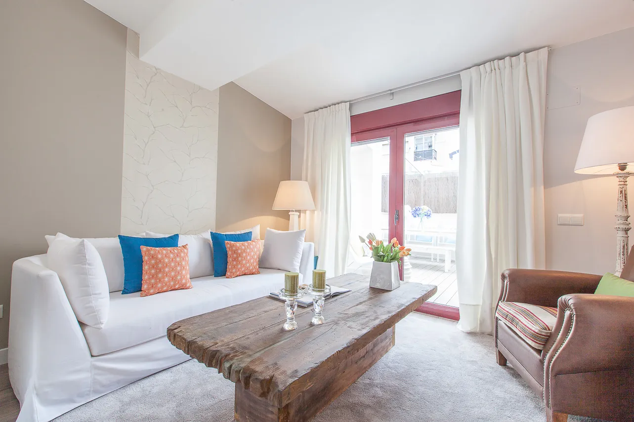 Premium Madrid Flat With Dual Home Offices And Spacious Living For Remote Productivity #2
