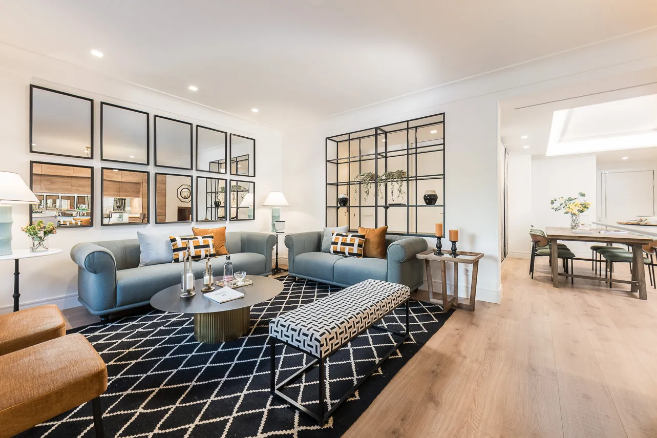 Designer Madrid Flat With Bright Workspaces And Spacious Layout For Remote Professionals #2