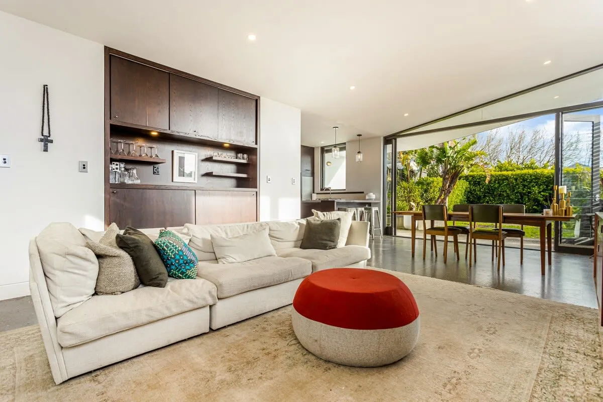 Elegant Grey Lynn, Auckland Flat: Compact 2br With Dedicated Home Office & Fast Wifi