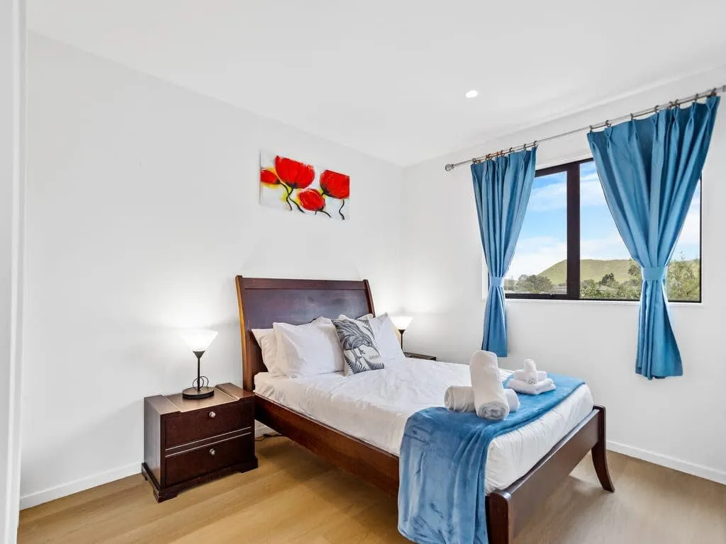 Cozy Professional Auckland Flat For Digital Nomads, Dedicated Home Office & Fast Wifi, 3br #4