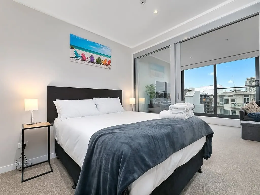 Cozy Modern Flat In Auckland Cbd With Dedicated Home Office For Remote Work #3