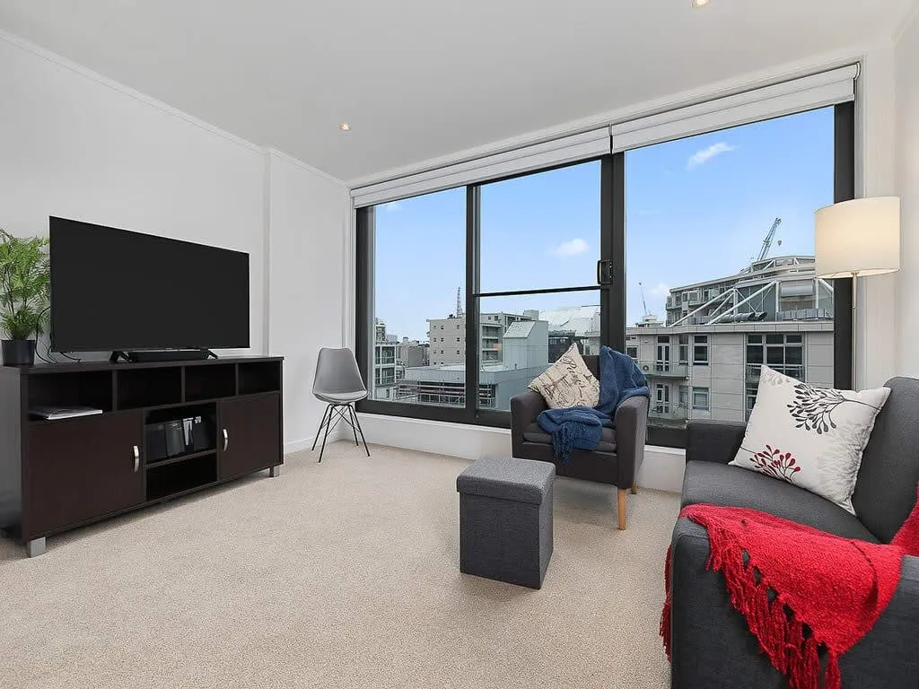 Cozy Modern Flat In Auckland Cbd With Dedicated Home Office For Remote Work #4
