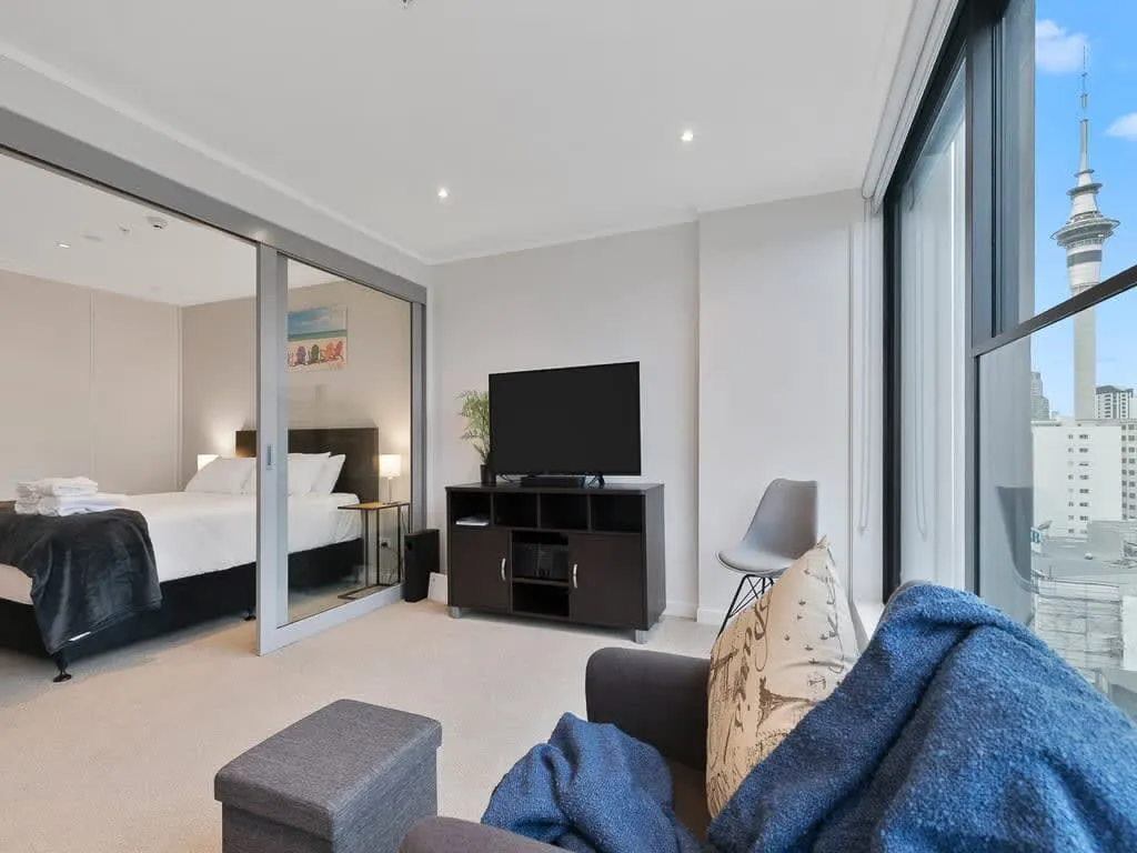 Cozy Modern Flat In Auckland Cbd With Dedicated Home Office For Remote Work #2