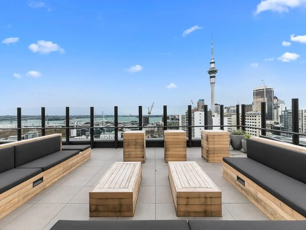 Cozy Modern Flat In Auckland Cbd With Dedicated Home Office For Remote Work