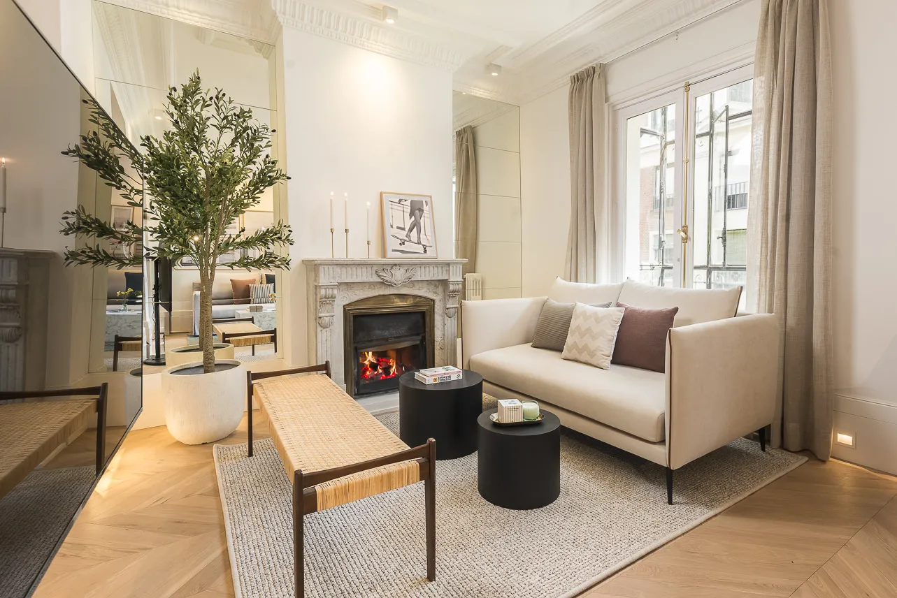 Luxurious 2-bed Madrid Flat With Home Office And Modern Comforts For Remote Work #2